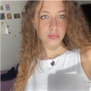 Cerchi un a ragazza appena diplomata con tanta voglia di fare ? Eccomi qua